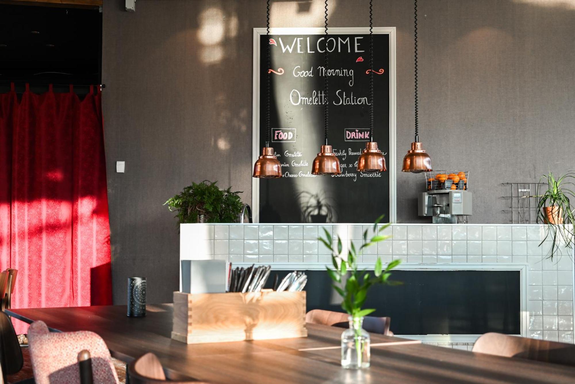 Clarion Hotel Bergen Airport Exterior photo